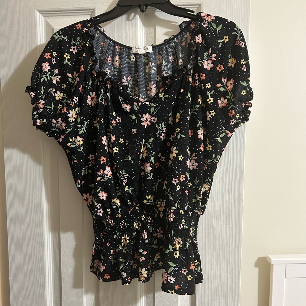 Love + Joy XL floral blouse